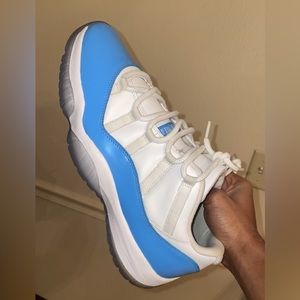 Jordan 11 UNC